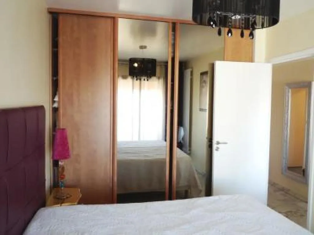 Fleuris Purple Daire Cannes 0*,  Fransa